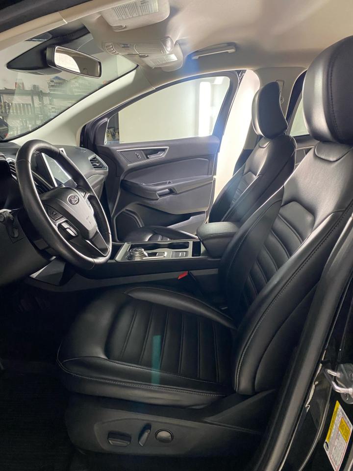 2022 Ford Edge SEL AWD Photo