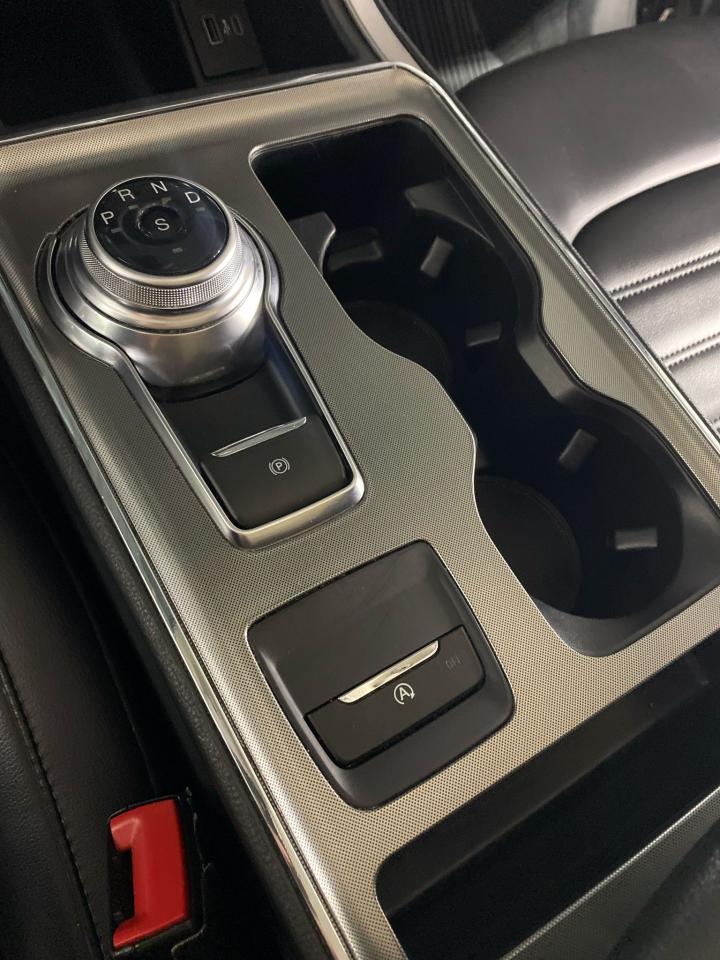 2022 Ford Edge SEL AWD Photo