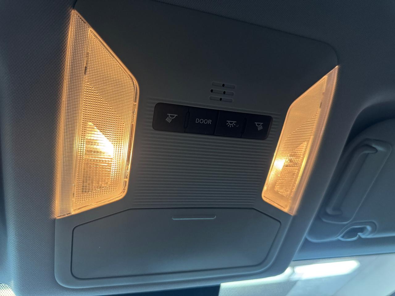 2021 Toyota RAV4 LE+Adaptive Cruise+LaneKeep+ApplePlay+CLEAN CARFAX - Photo #47