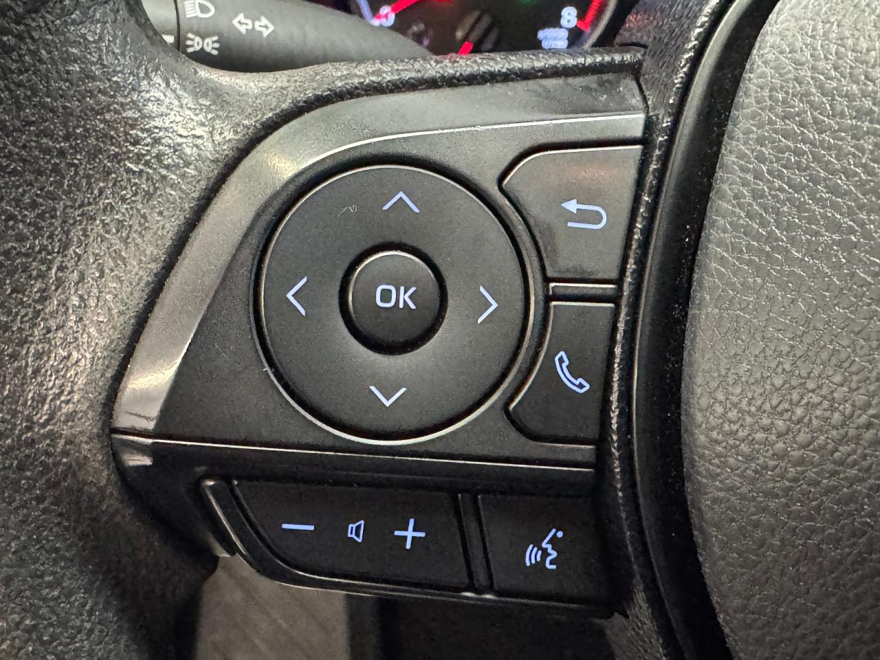 2021 Toyota RAV4 LE+Adaptive Cruise+LaneKeep+ApplePlay+CLEAN CARFAX - Photo #40