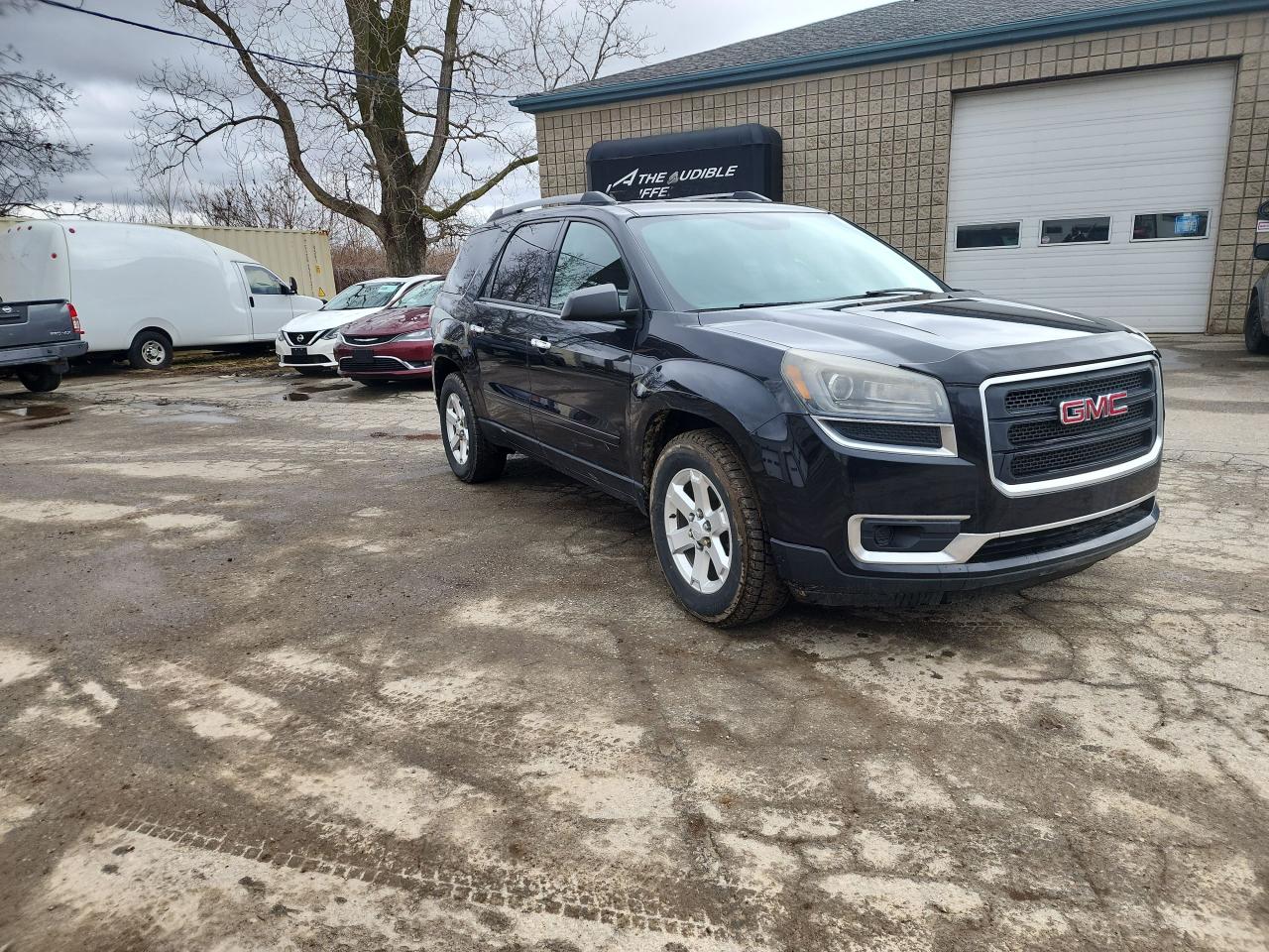 2015 GMC Acadia SLE - Photo #3