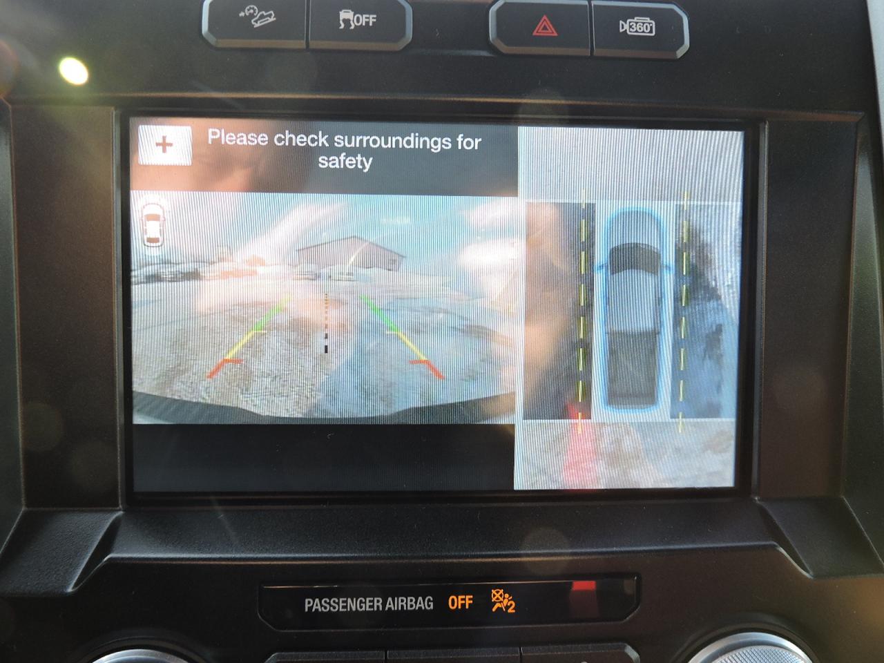 2016 Ford F-150 Lariat 3.5L EcoBoost V6 4X4 Leather Sunroof Loaded Photo