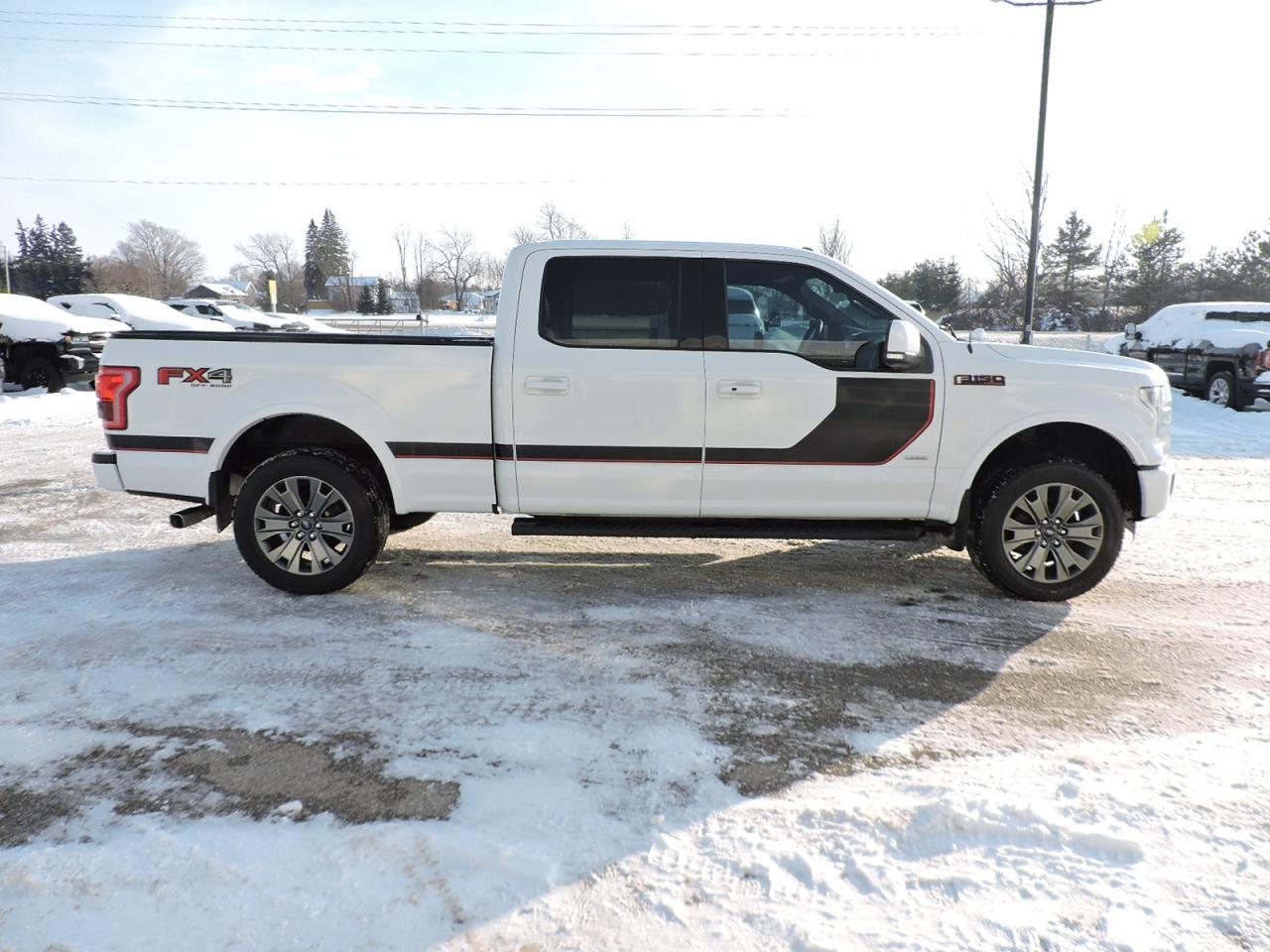 2016 Ford F-150 Lariat 3.5L EcoBoost V6 4X4 Leather Sunroof Loaded Photo3