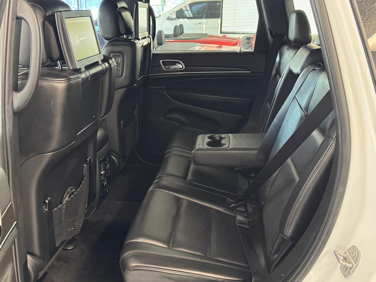 2018 Jeep Grand Cherokee LIMITED 4x4+DVDs+Roof+AdaptiveCruise+ACCIDENT FREE - Photo #29