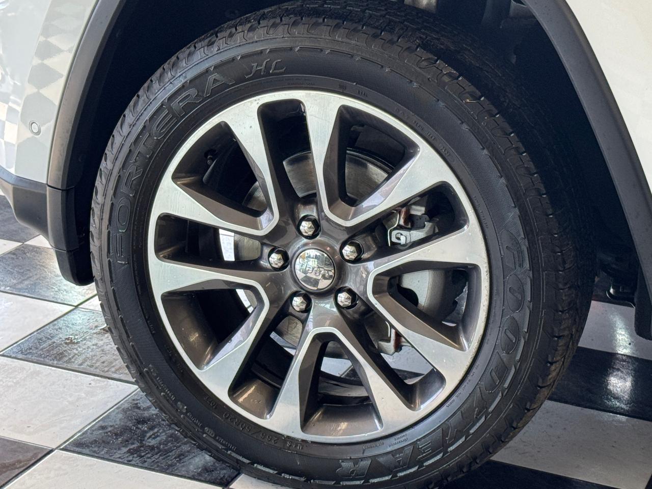 2018 Jeep Grand Cherokee LIMITED 4x4+DVDs+Roof+AdaptiveCruise+ACCIDENT FREE - Photo #52