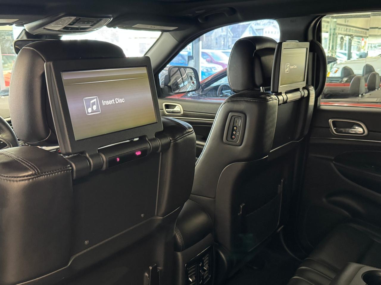 2018 Jeep Grand Cherokee LIMITED 4x4+DVDs+Roof+AdaptiveCruise+ACCIDENT FREE - Photo #4