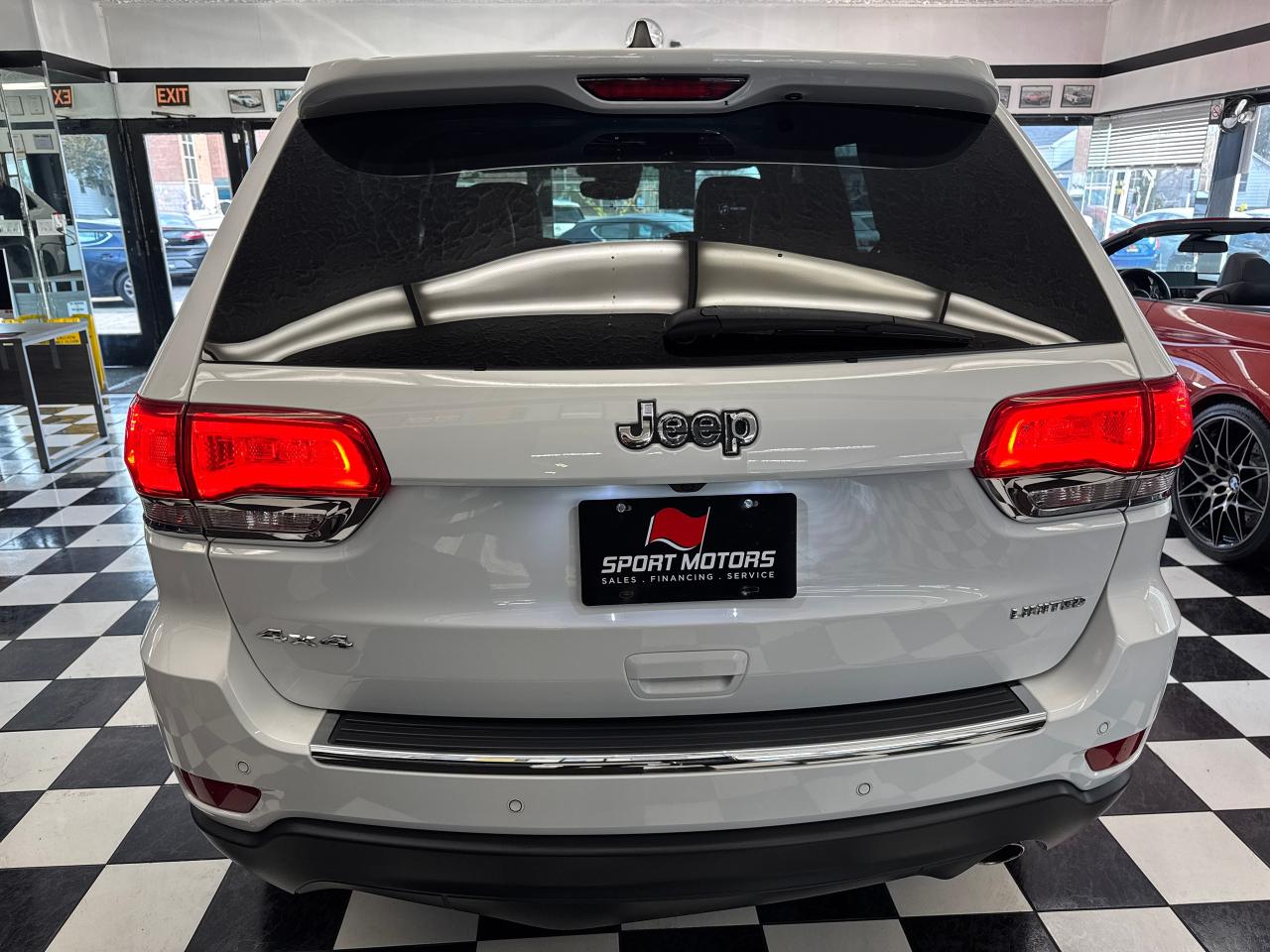 2018 Jeep Grand Cherokee LIMITED 4x4+DVDs+Roof+AdaptiveCruise+ACCIDENT FREE - Photo #13