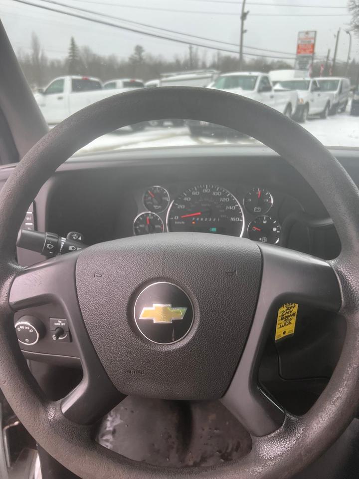 1743449052