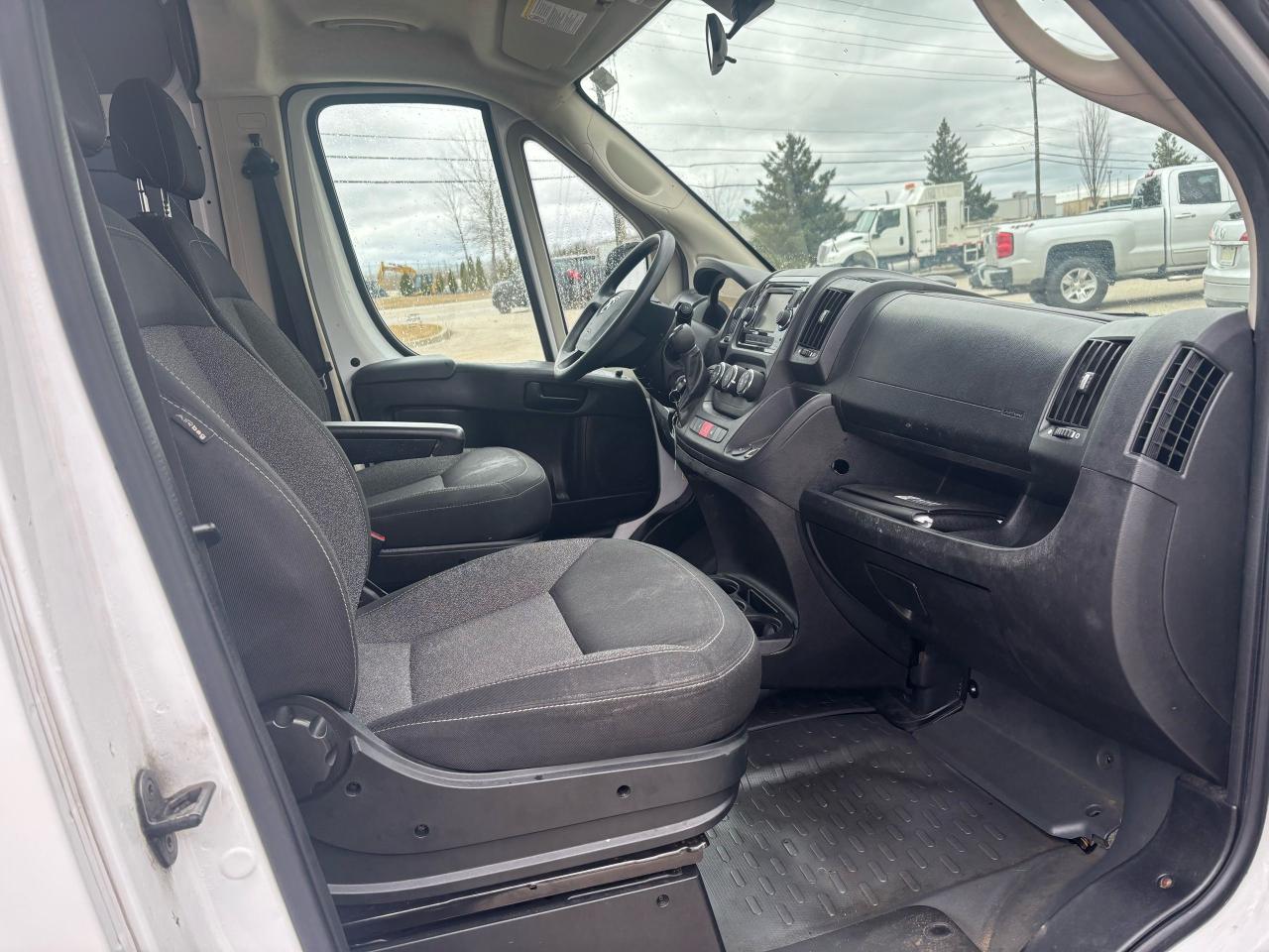 2017 RAM ProMaster 3500 SLT - Photo #12