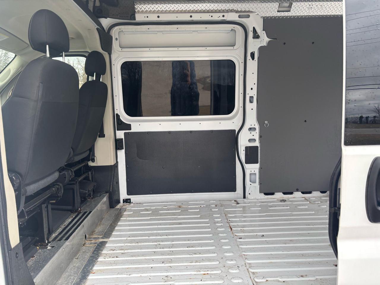 2017 RAM ProMaster 3500 SLT - Photo #15