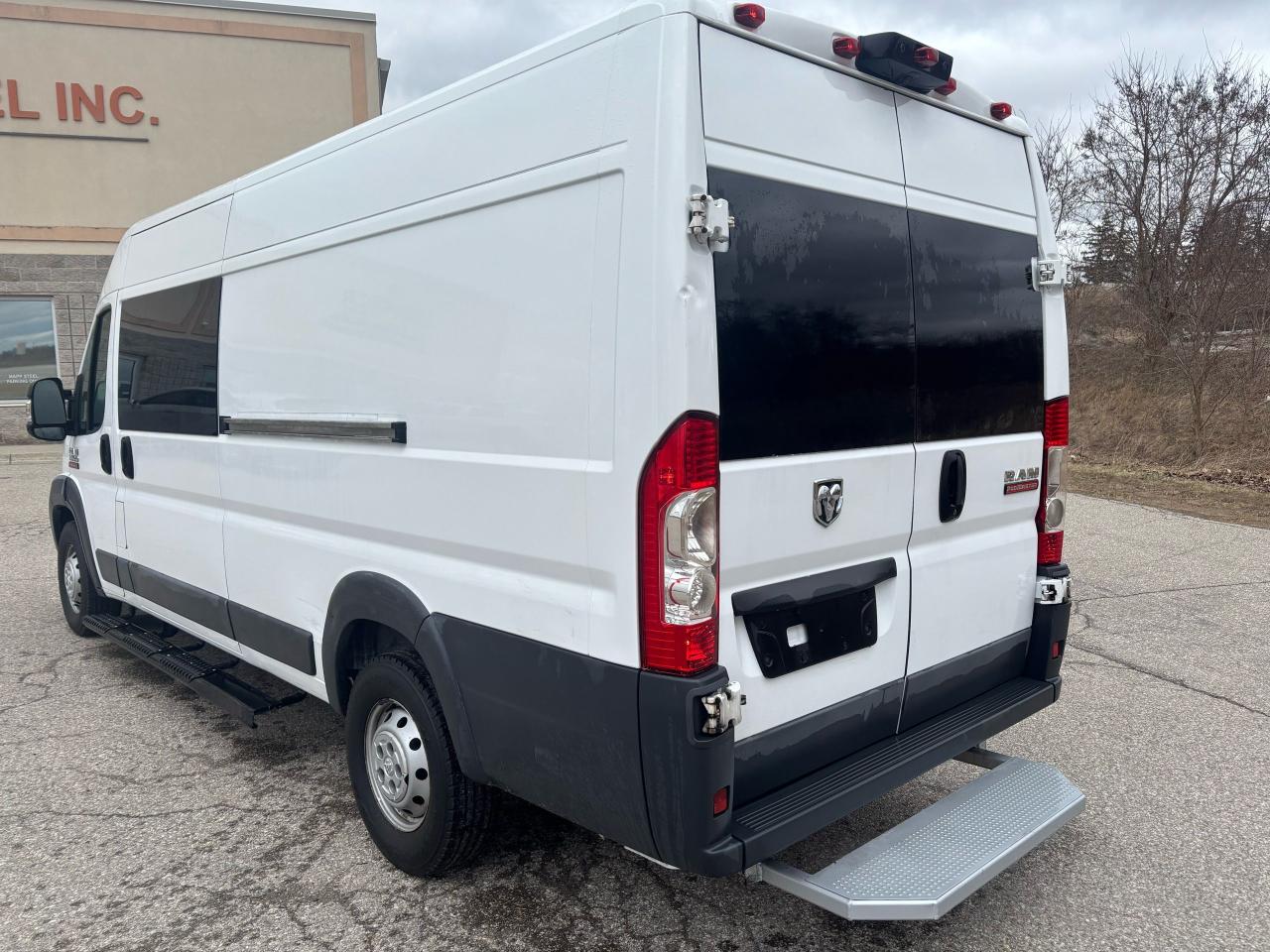 2017 RAM ProMaster 3500 SLT - Photo #7