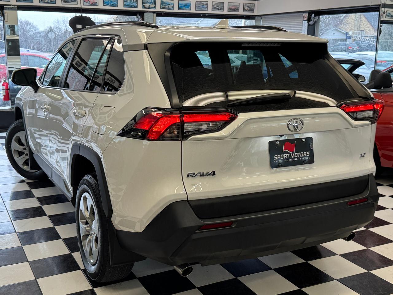 2020 Toyota RAV4 LE+Adaptive Cruise+Camera+CLEAN CARFAX Photo