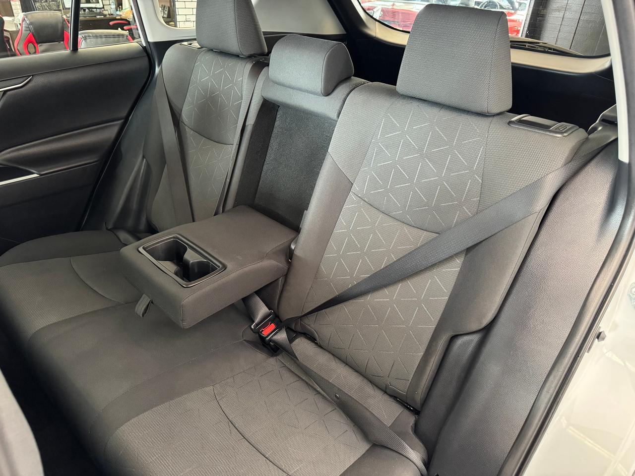 2020 Toyota RAV4 LE+Adaptive Cruise+Camera+CLEAN CARFAX Photo