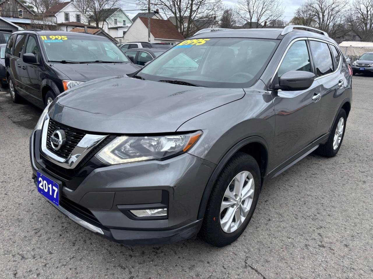 2017 Nissan Rogue SV, All Wheel Drive, Panoramic Sunroof, Alloys