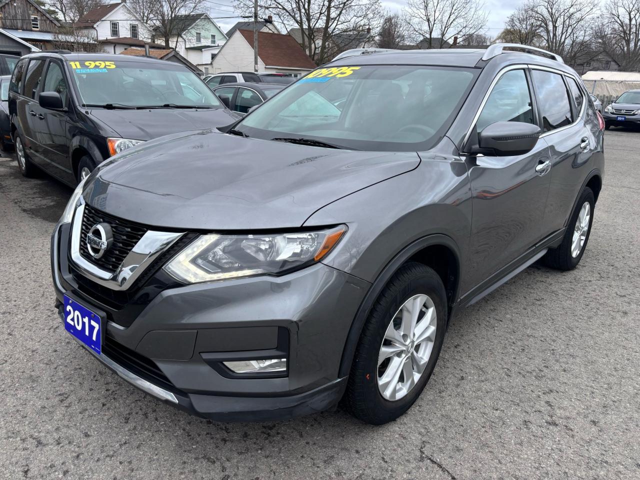 2017 Nissan Rogue SV, All Wheel Drive, Panoramic Sunroof, Alloys
