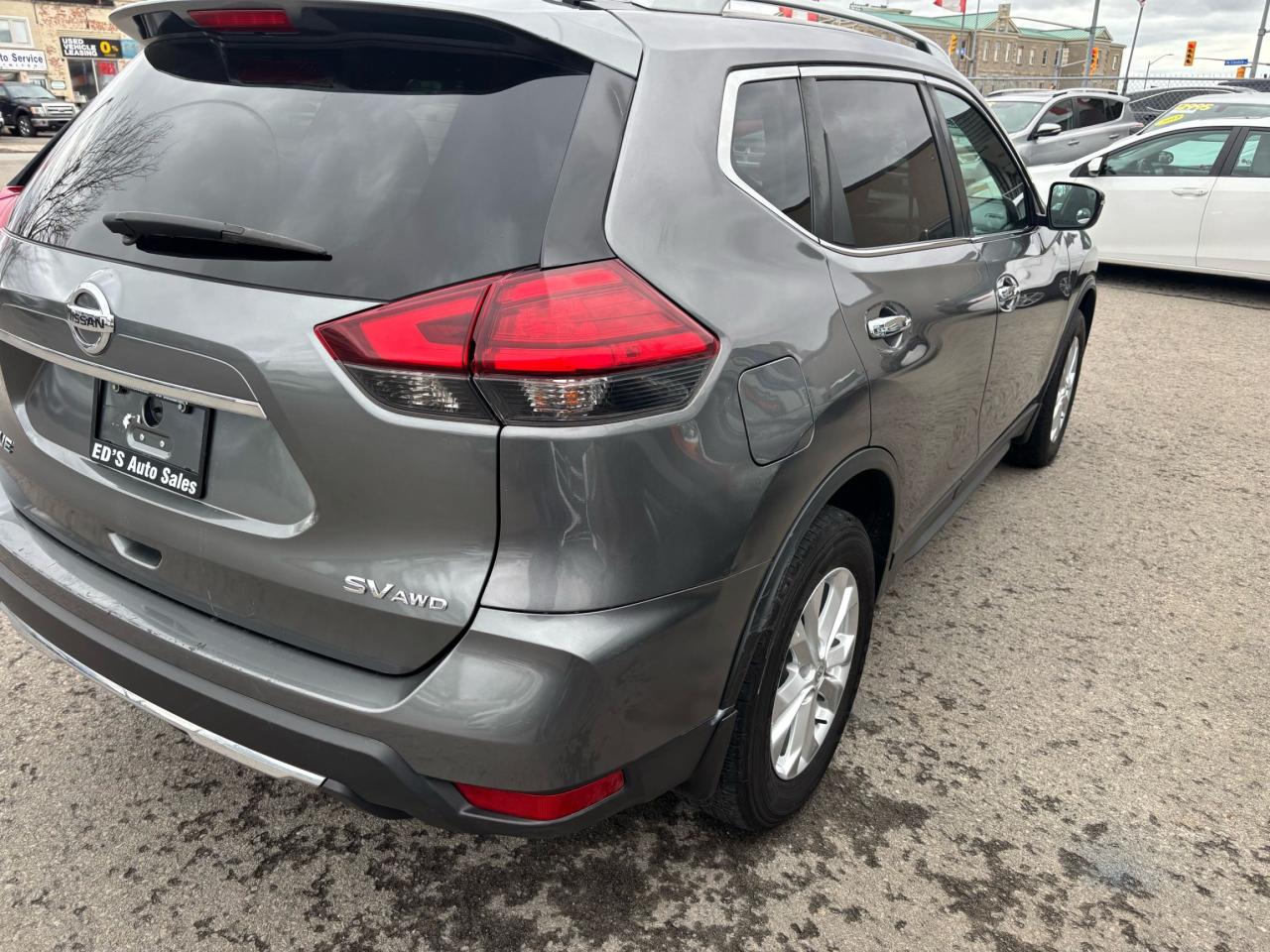 2017 Nissan Rogue SV, All Wheel Drive, Panoramic Sunroof, Alloys