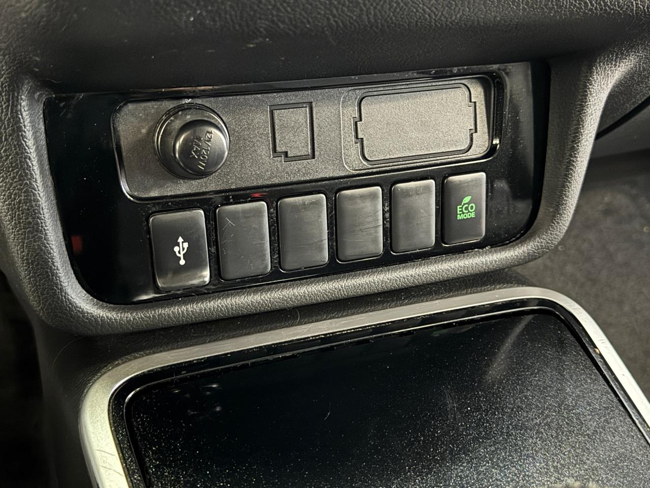 2020 Mitsubishi Outlander ES AWD+7 Passenger+ApplePlay+Camera+ACCIDENT FREE - Photo #33