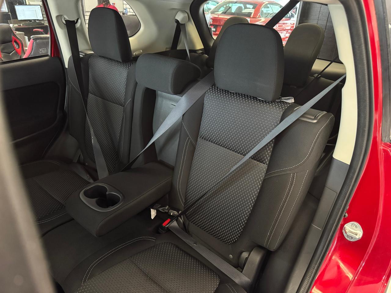 2020 Mitsubishi Outlander ES AWD+7 Passenger+ApplePlay+Camera+ACCIDENT FREE - Photo #23