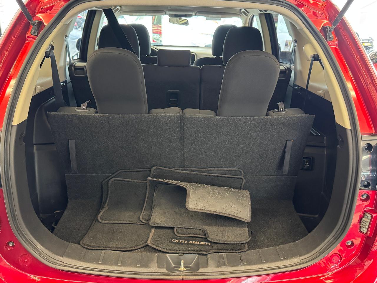 2020 Mitsubishi Outlander ES AWD+7 Passenger+ApplePlay+Camera+ACCIDENT FREE - Photo #25