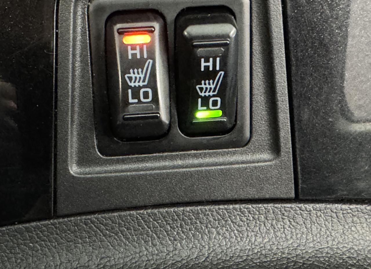 2020 Mitsubishi Outlander ES AWD+7 Passenger+ApplePlay+Camera+ACCIDENT FREE - Photo #32