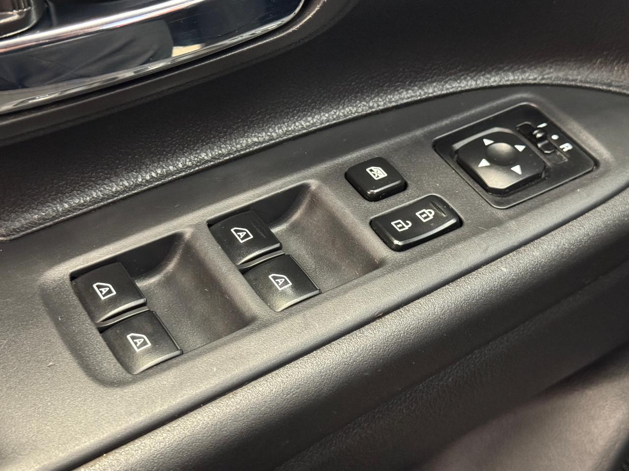 2020 Mitsubishi Outlander ES AWD+7 Passenger+ApplePlay+Camera+ACCIDENT FREE - Photo #46