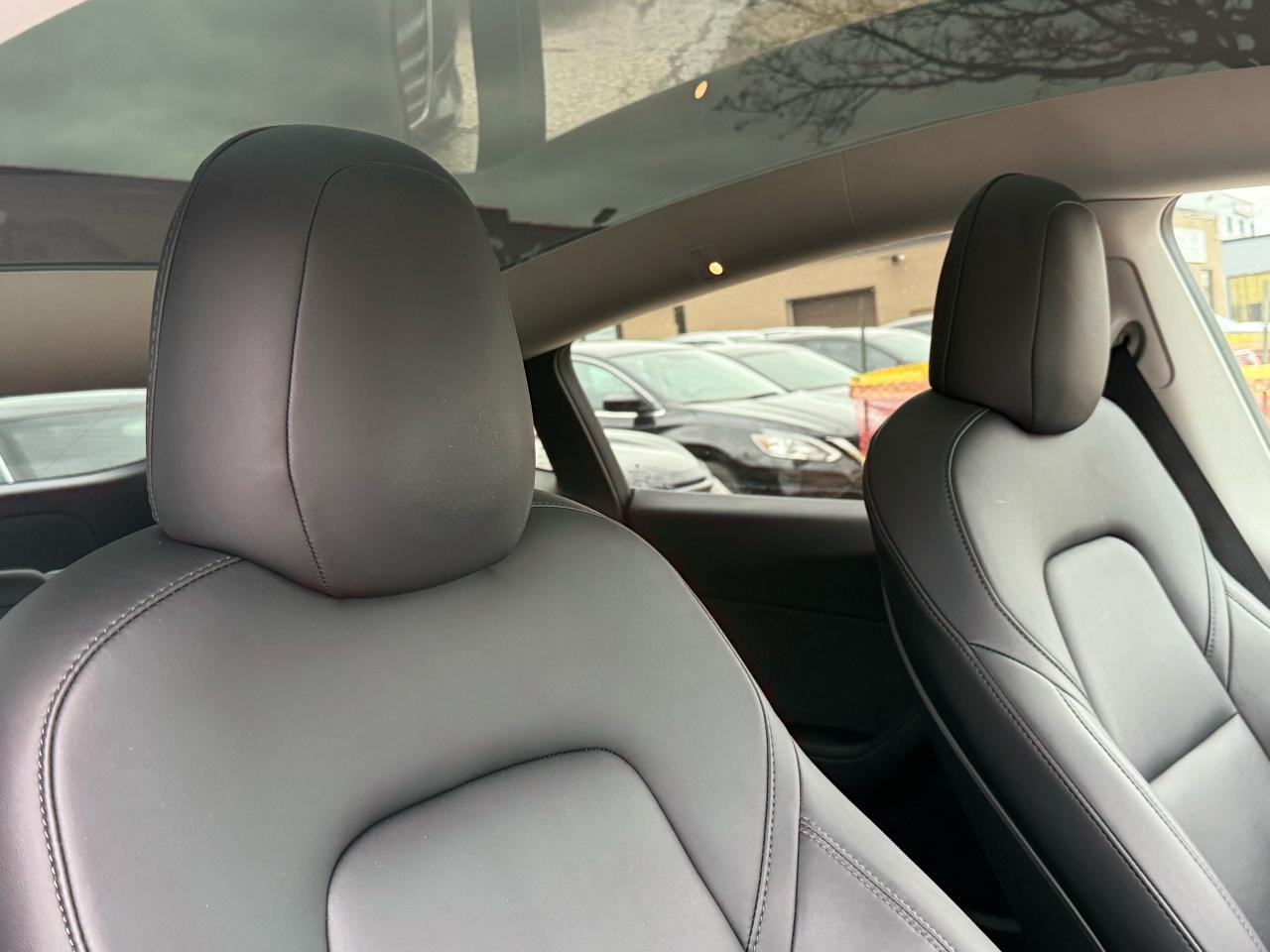 2021 Tesla Model Y LONG RANGE - Photo #12