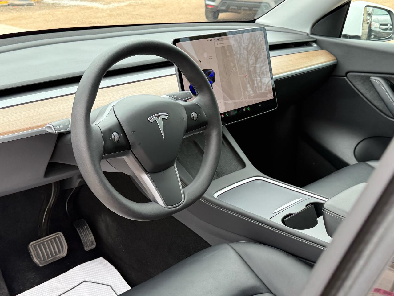2021 Tesla Model Y LONG RANGE - Photo #6