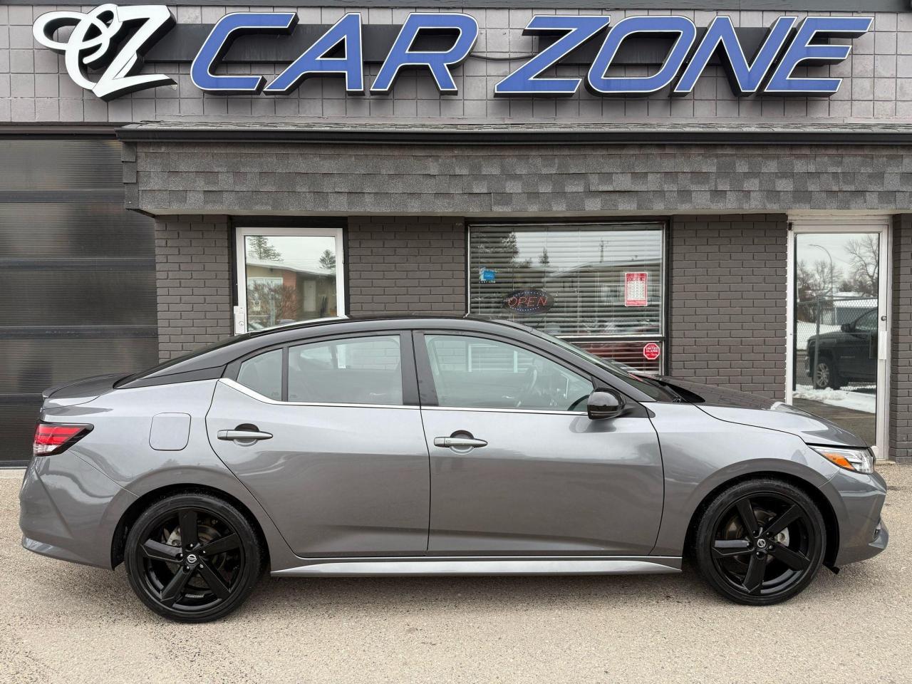 2022 Nissan Sentra SR Midnight Edition - Photo #2