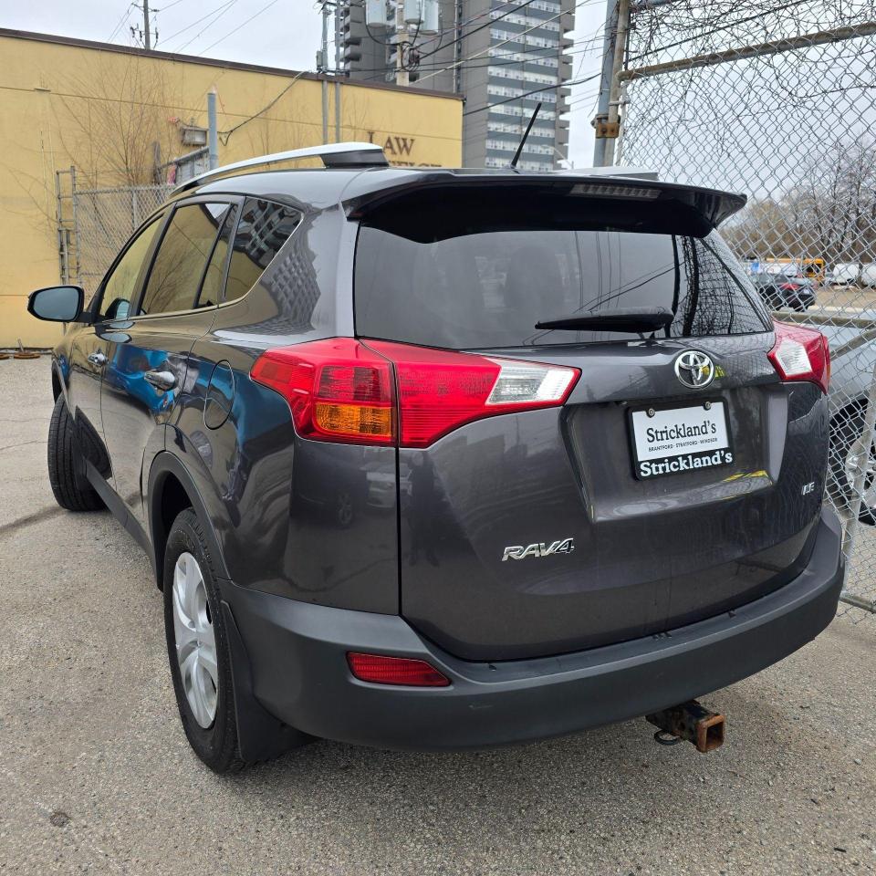 2014 Toyota RAV4 FWD 4dr LE - Photo #4