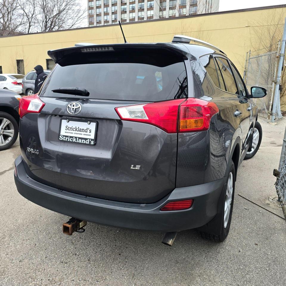 2014 Toyota RAV4 FWD 4dr LE - Photo #5