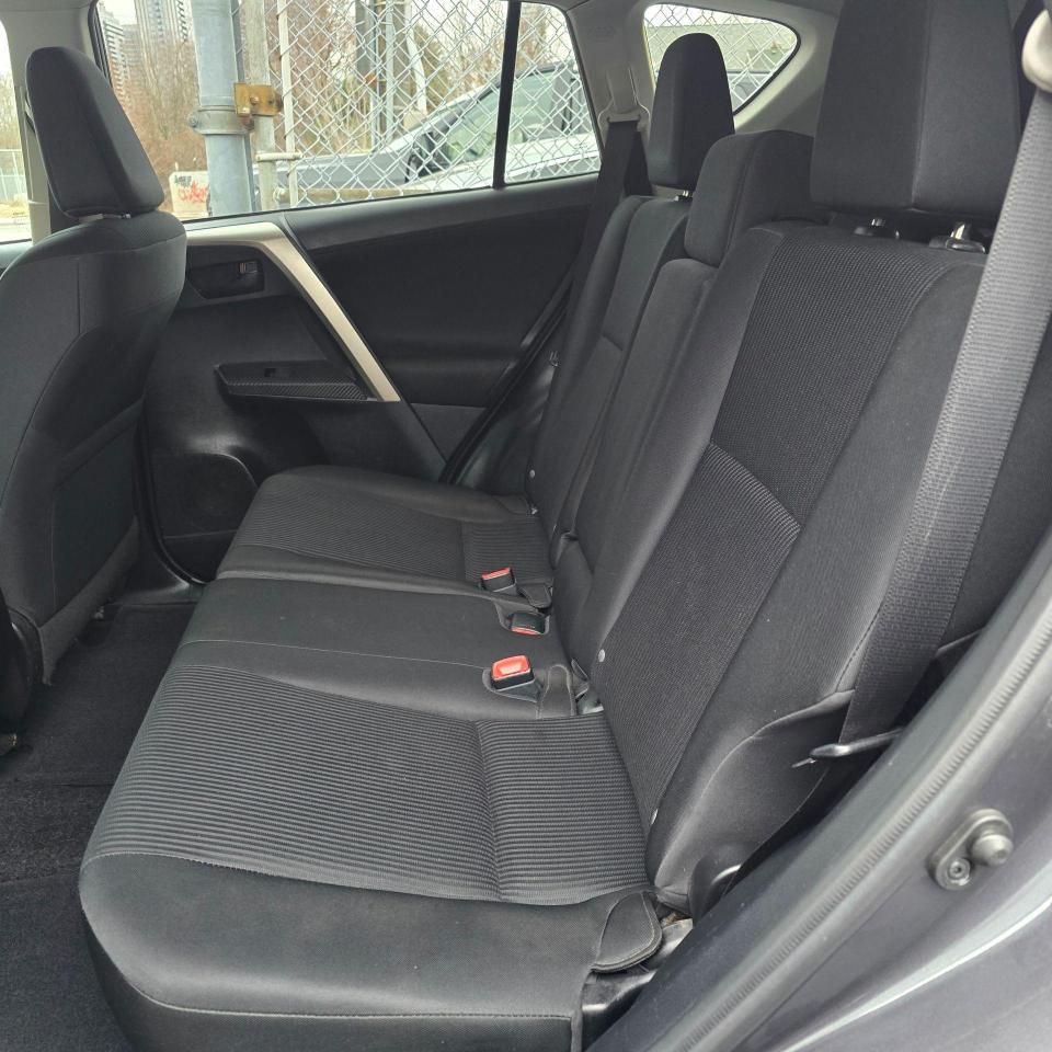 2014 Toyota RAV4 FWD 4dr LE - Photo #10