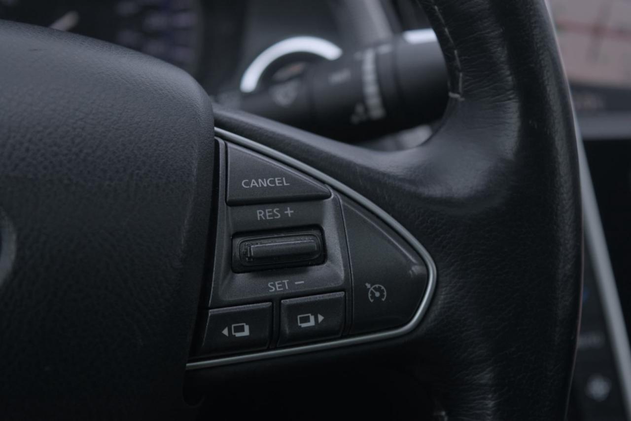 2015 Infiniti Q50 Base AWD - Photo #13