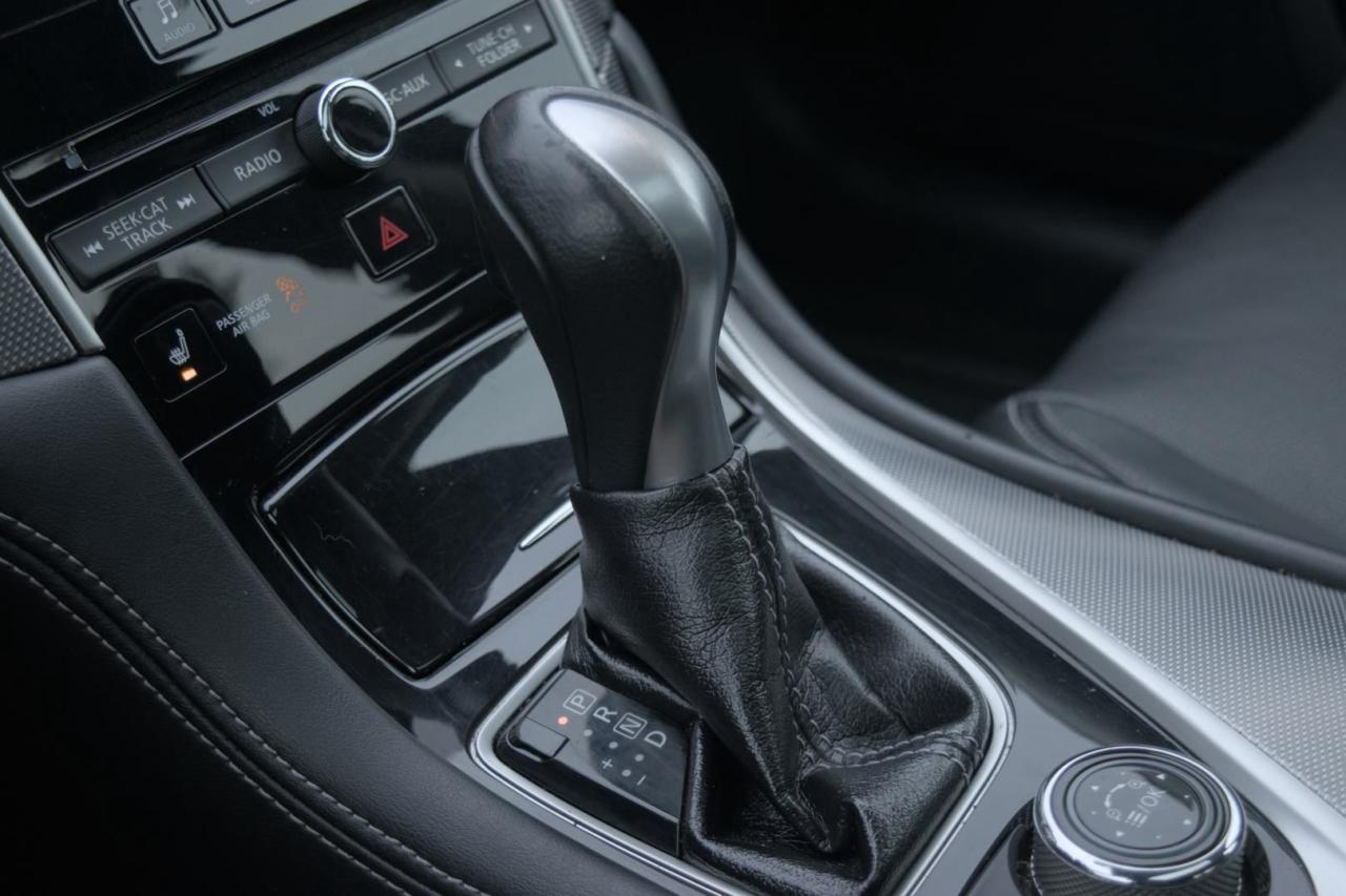 2015 Infiniti Q50 Base AWD - Photo #14