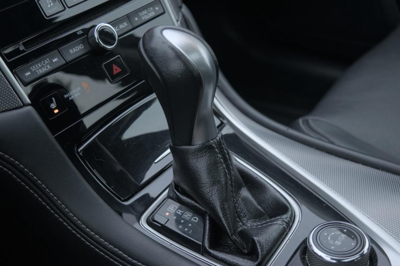 2015 Infiniti Q50 Base AWD - Photo #14