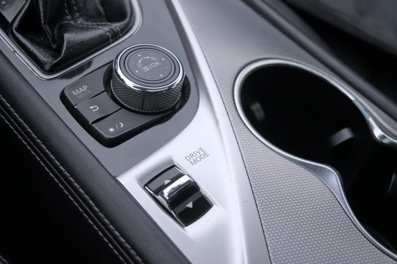 2015 Infiniti Q50 Base AWD - Photo #15
