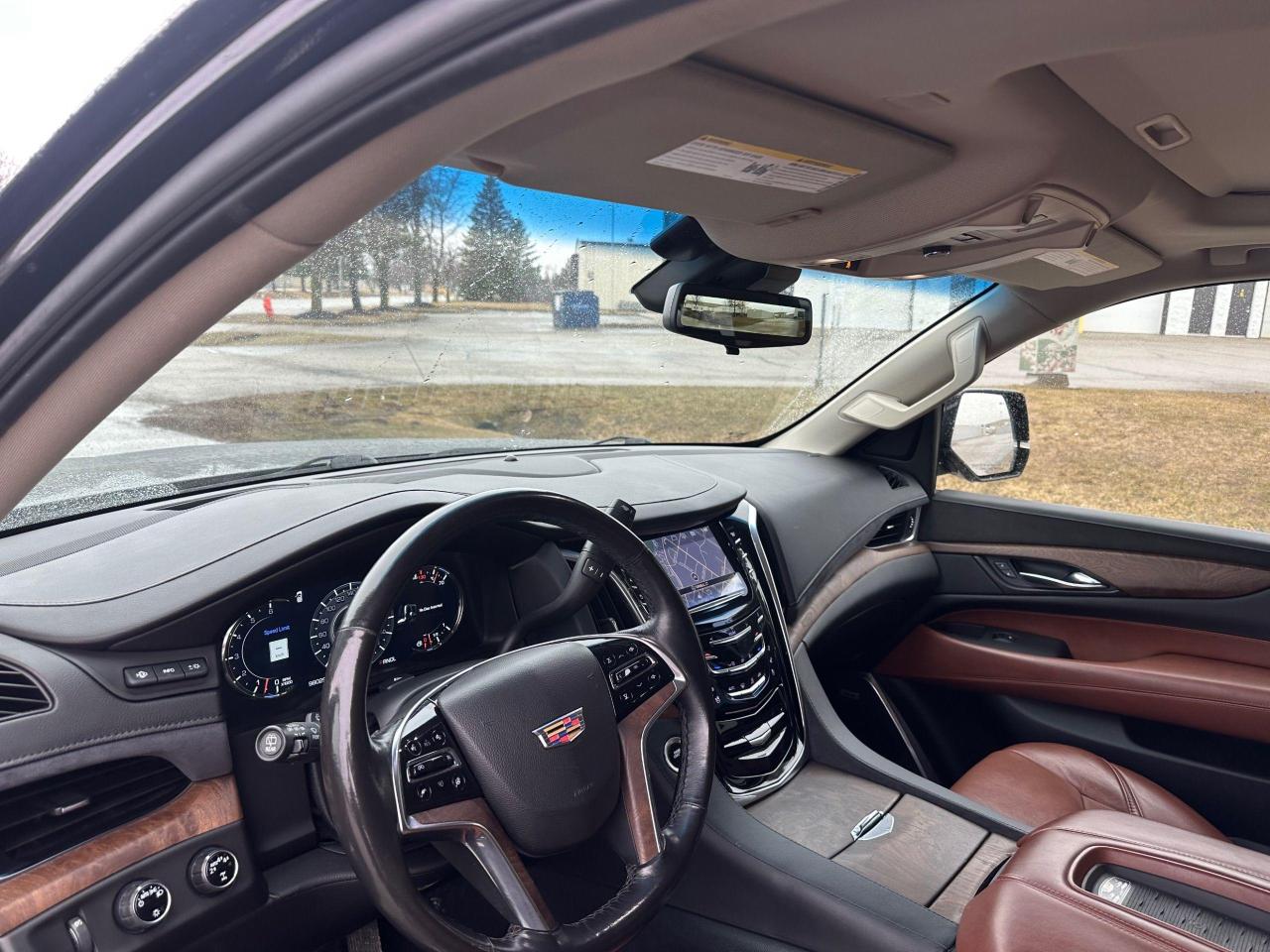 2017 Cadillac Escalade ESV EXTENDED - CLEAN CARFAX - 98KM - Photo #15