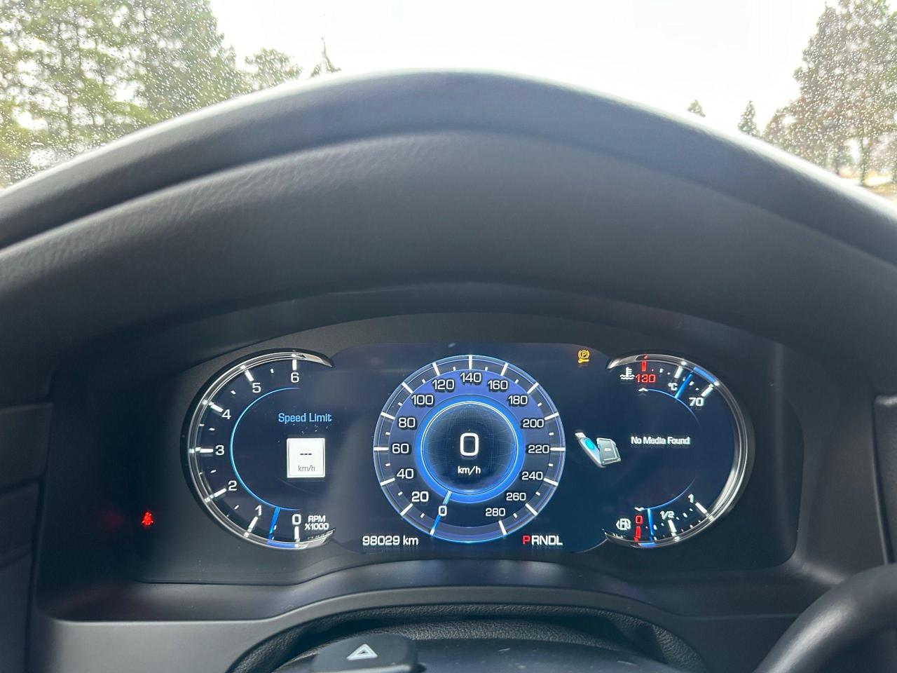 2017 Cadillac Escalade ESV EXTENDED - CLEAN CARFAX - 98KM - Photo #18