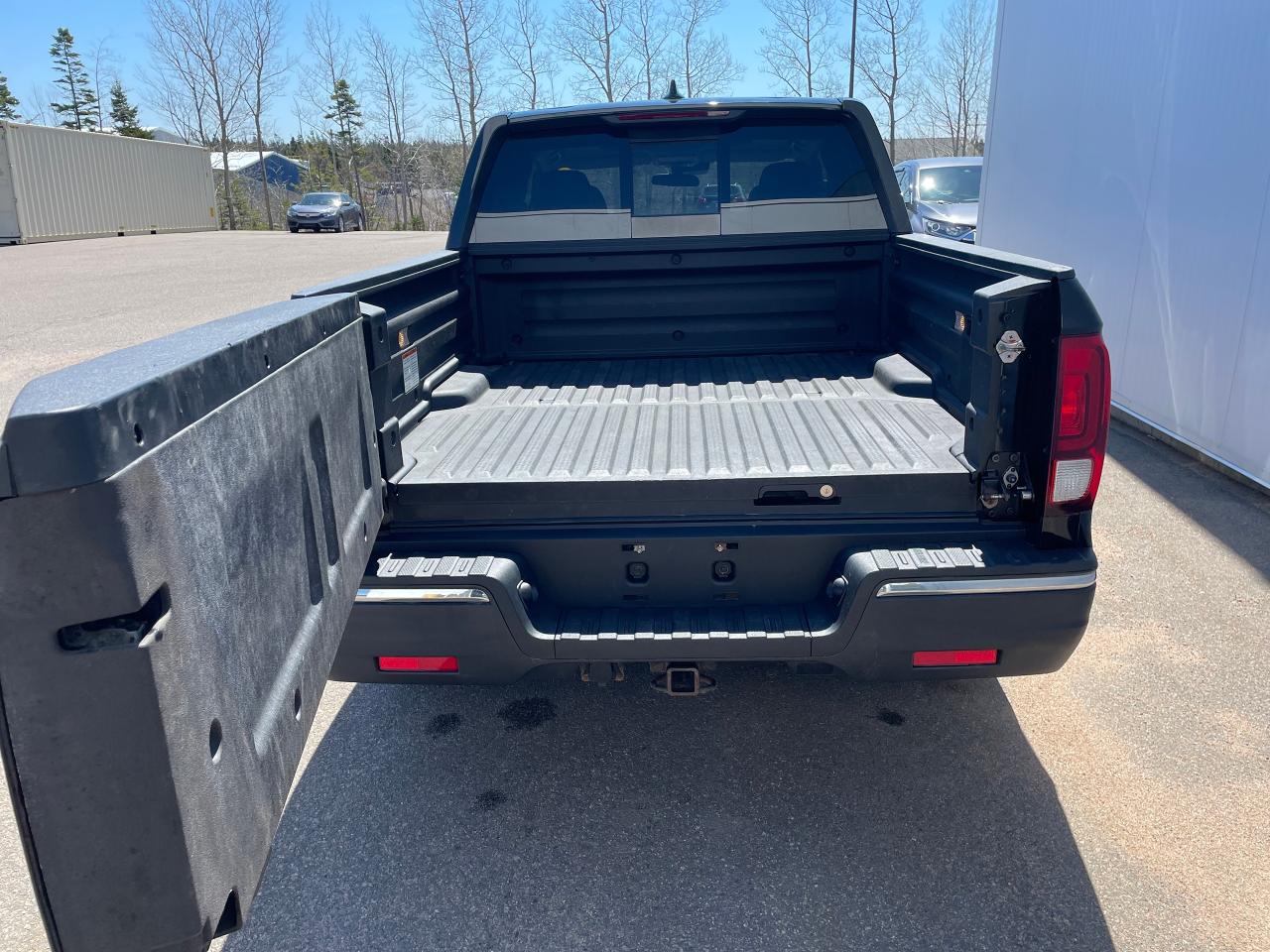 2019 Honda Ridgeline SPORT Photo