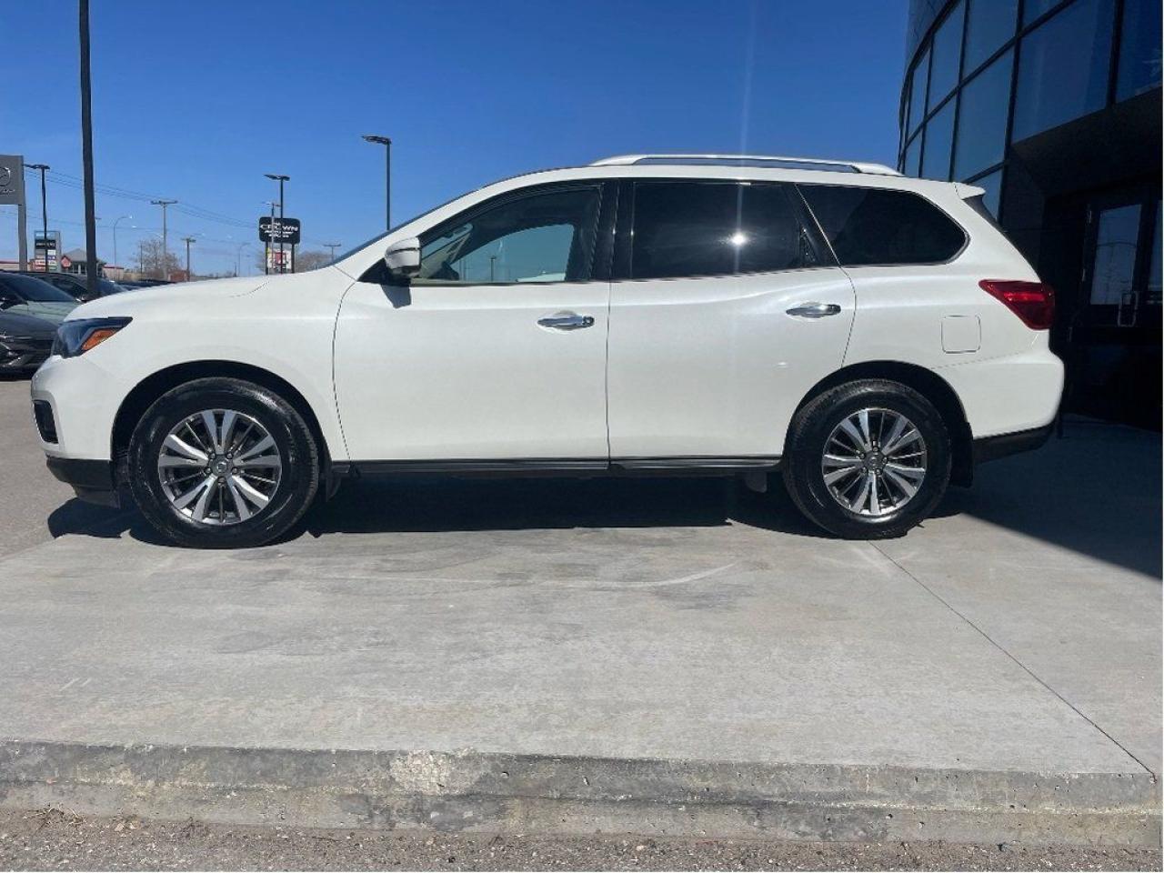 Used 2019 Nissan Pathfinder SL PREMIUM for sale in Winnipeg, MB