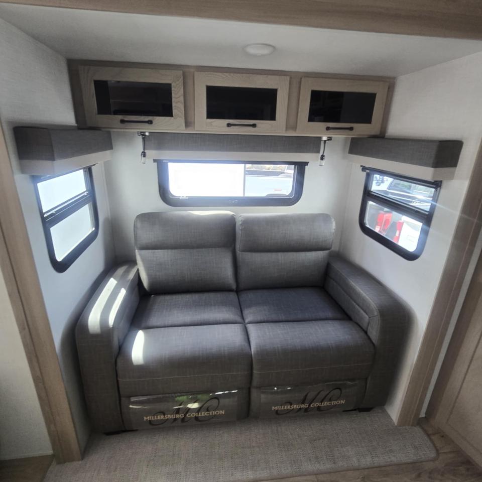 2025 Rockwood RLT2908RL-W LITE WEIGHT Photo5