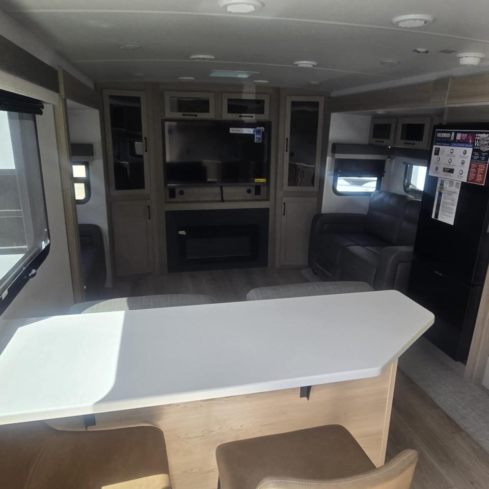 2025 Rockwood RLT2908RL-W LITE WEIGHT Photo5
