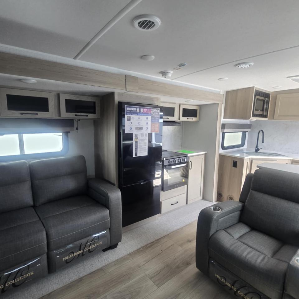 2025 Rockwood RLT2908RL-W LITE WEIGHT Photo5
