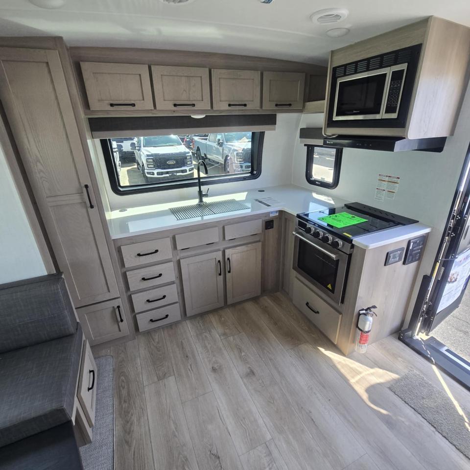 2025 Rockwood Mini Lite 2506FK FRONT KITCHEN Photo4