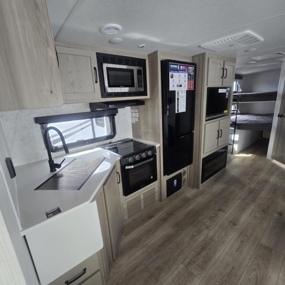 2025 Rockwood RLT2706BH-W LITE WEIGHT Photo5