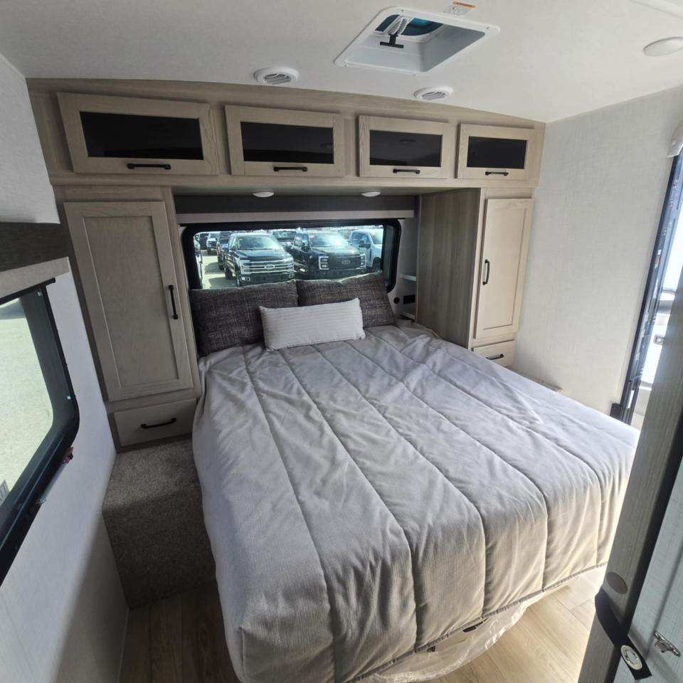 2025 Rockwood RLT2706BH-W LITE WEIGHT Photo5