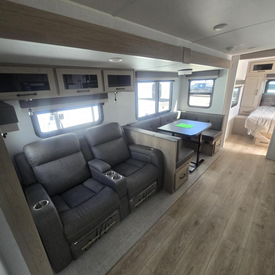 2025 Rockwood RLT2706BH-W LITE WEIGHT Photo5