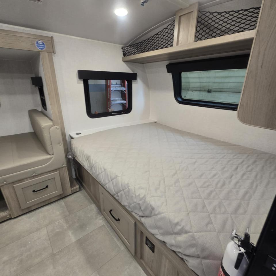2025 Rockwood RLTG20BHS-W LITE WEIGHT Photo3