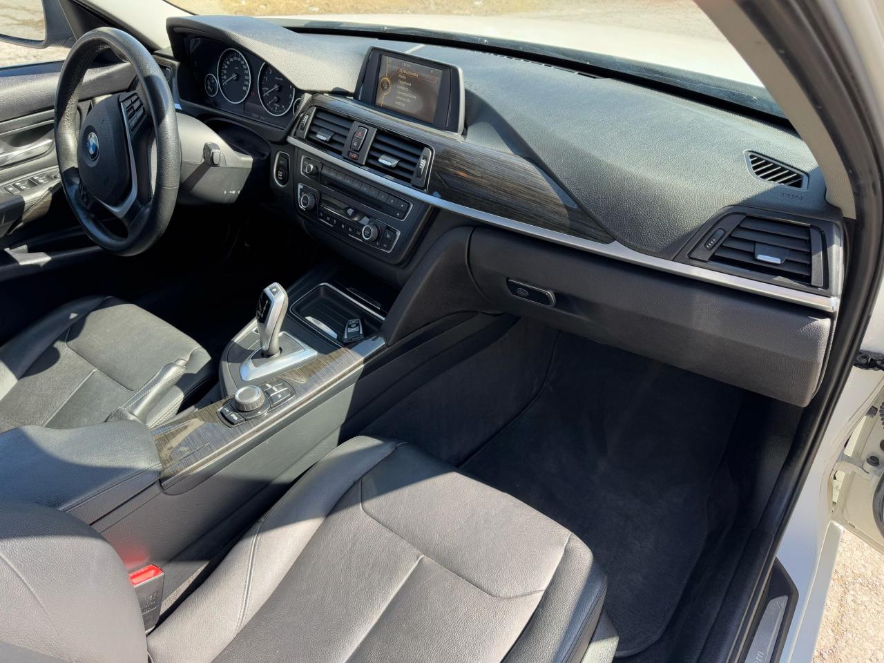 2014 BMW 3 Series 320I XDRIVE | LEATHER | SUNROOF | HTD STEERING | Photo8