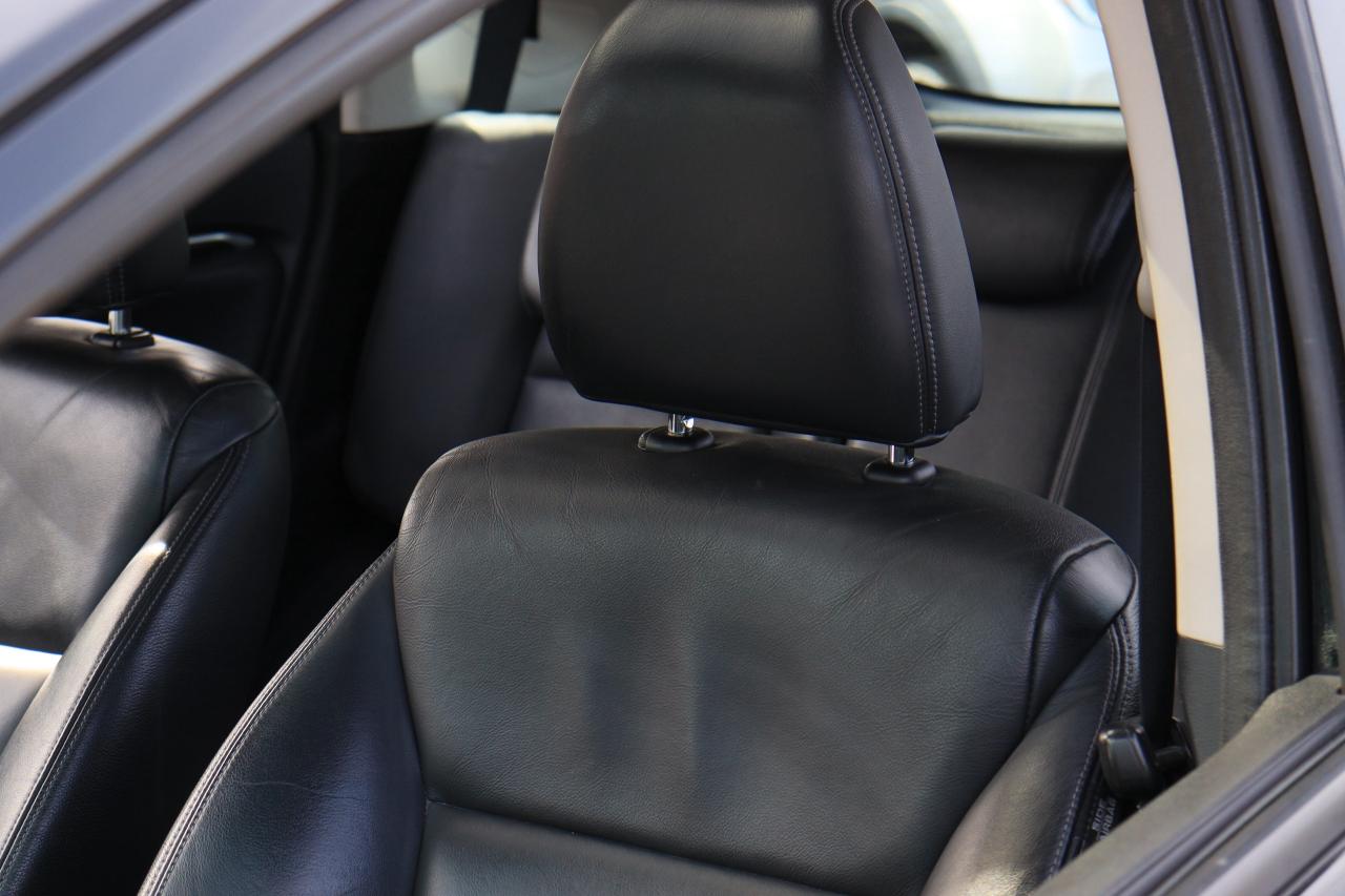 2015 Honda Fit EX-L | Auto | Leather | Sunroof | Nav | Cam & More Photo18