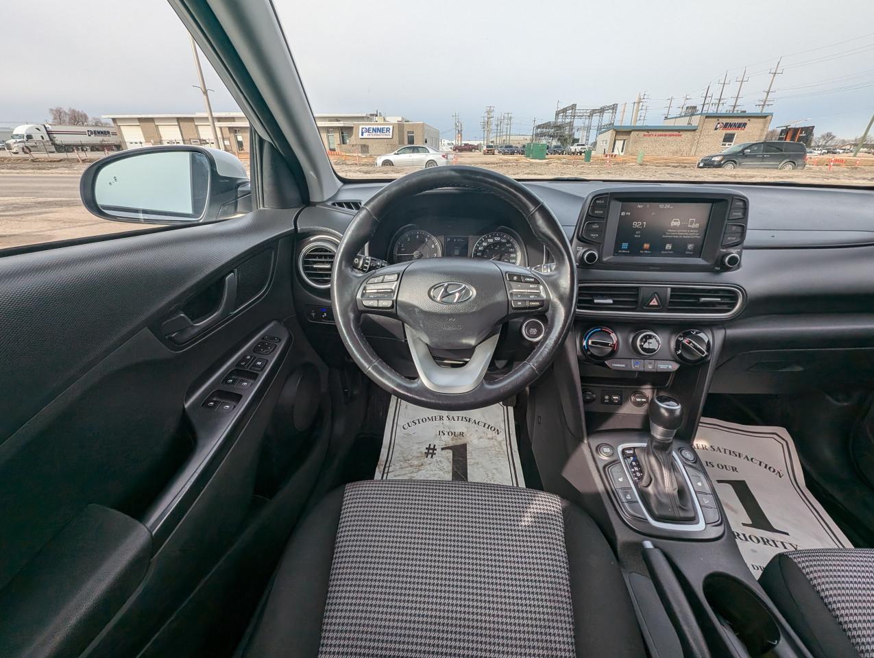 2020 Hyundai KONA Preferred-Local Trade- - Photo #8